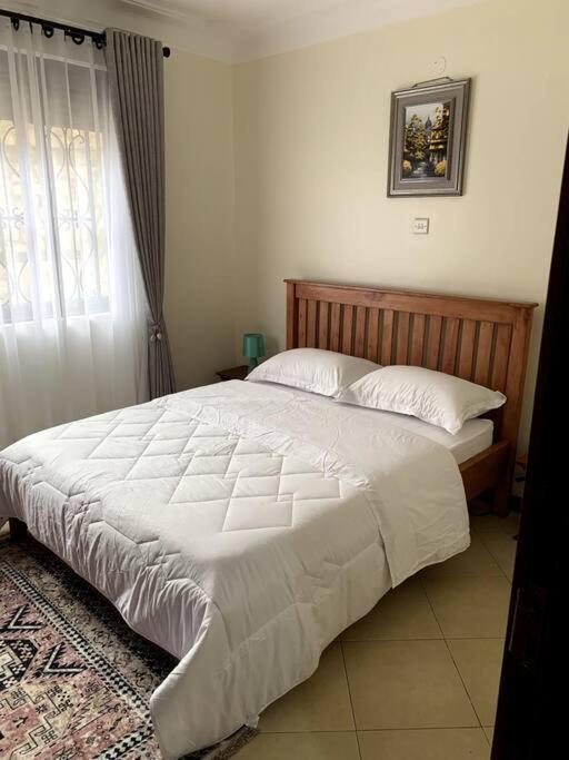 Cozy 2-Bedroom Apartment Within City Limits. Kampala Exterior foto